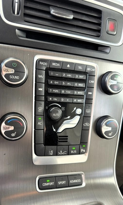 Volvo V60 cena 34900 przebieg: 262000, rok produkcji 2011 z Olsztyn małe 781